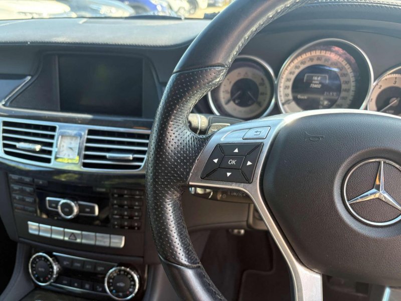 MERCEDES-BENZ CLS