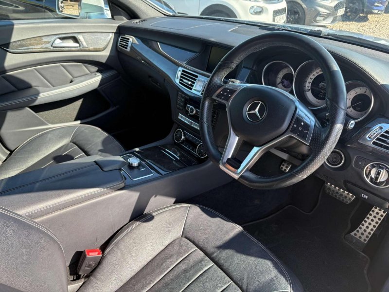 MERCEDES-BENZ CLS