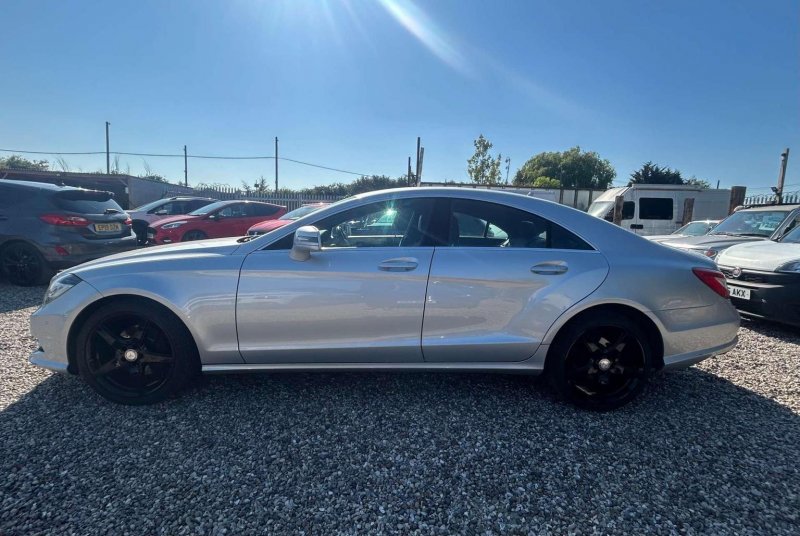 MERCEDES-BENZ CLS