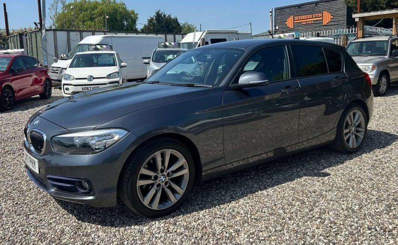 BMW 1 SERIES